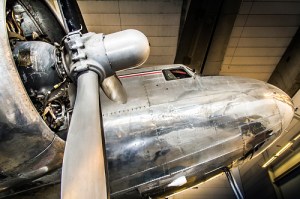 dc-3-dakota-c-47-simulator-commercial-vintage-aircraft-pilot